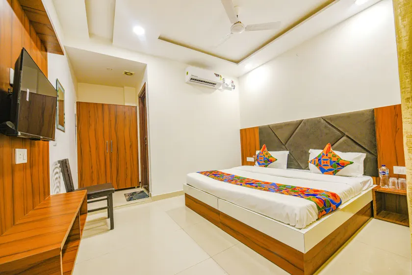 SOLACE INN near GOLDEN temple - Image 1