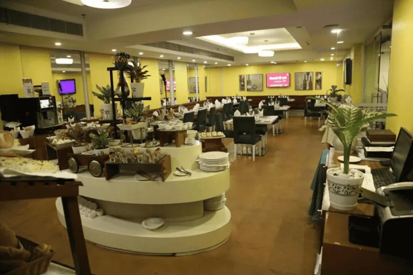 Sarovar Portico Naraina, Hotel - Image 1
