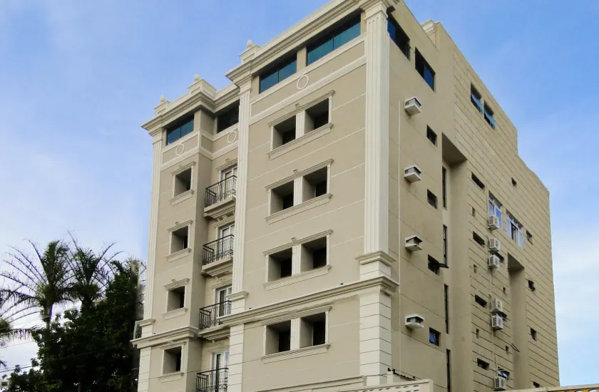 Hotel Nações Plaza - Image 1