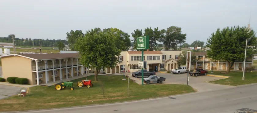 Park Motel - Image 1