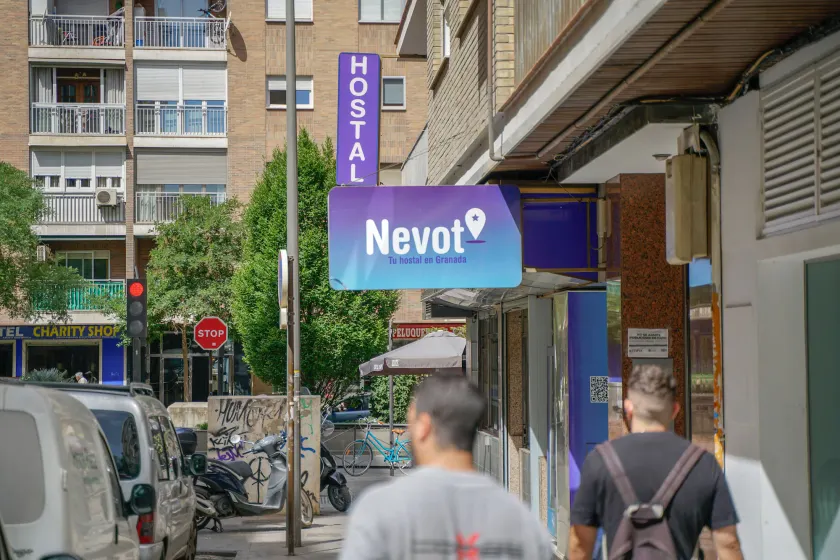 Hostal Nevot - Image 1