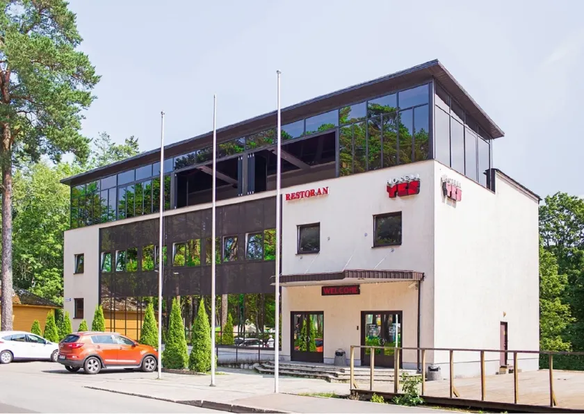 Hotel Yes - Image 1