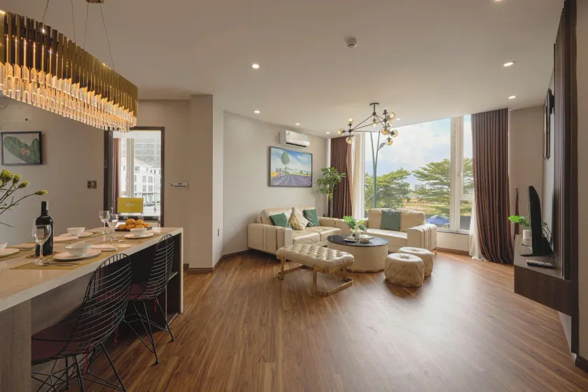 Amy Phu My An Apartment Hue - Image 1