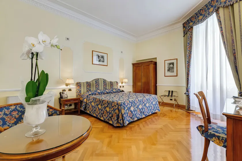 Hotel Cellini - Image 1