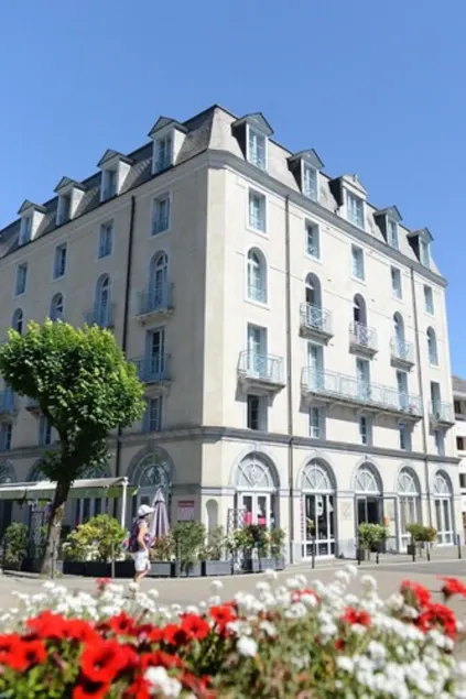 La Résidence des Thermes Bagneres-de-Bigorre - Image 1