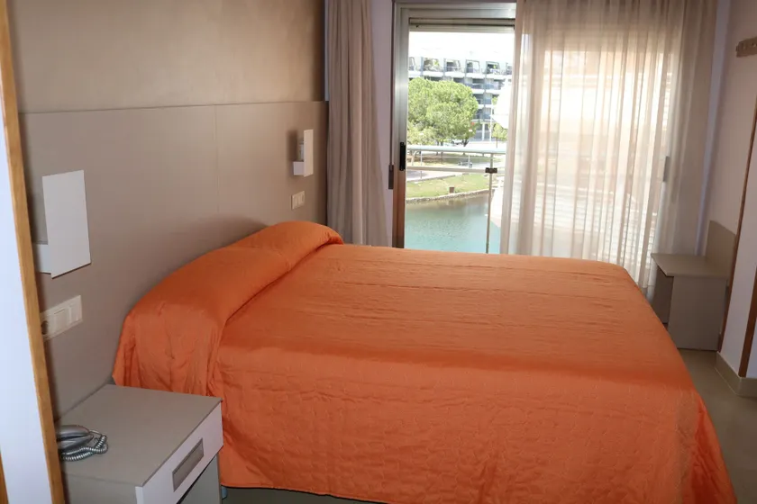 Hotel Marina - Image 1