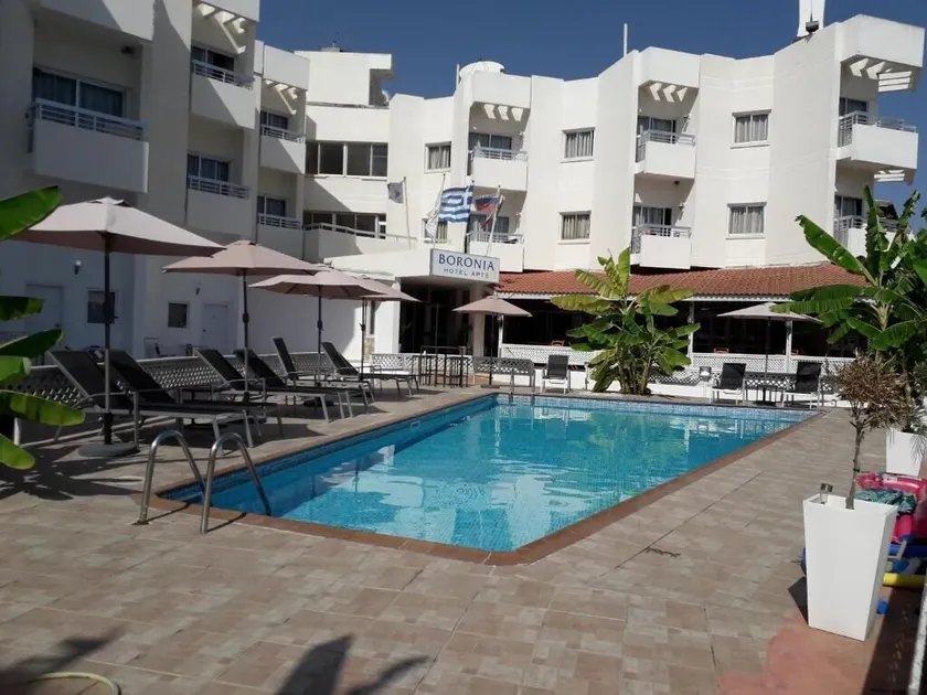 Boronia Hotel Apartments - Image 1