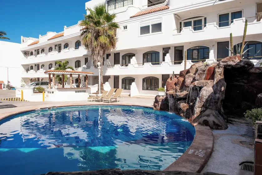 Hotel Vistamar - Image 1
