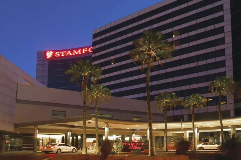 Stamford Plaza Sydney Airport Hotel & Conference Centre - Image 1