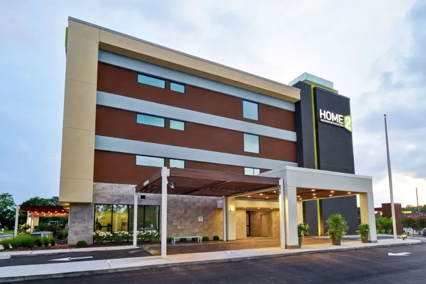 Home2 Suites by Hilton Frankfort - Image 1