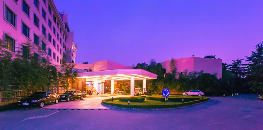 Grand Skylight Gardens Hotel Shanghai - Image 1