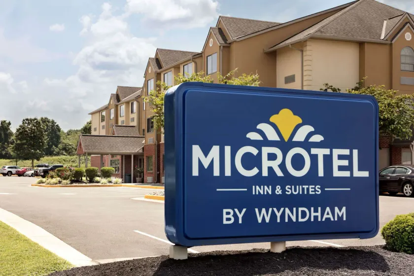Microtel Inn & Suites by Wyndham Culpeper - Image 1