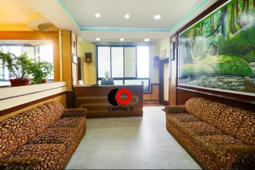 Hotel Gajraj Near M G Marg - Lobby