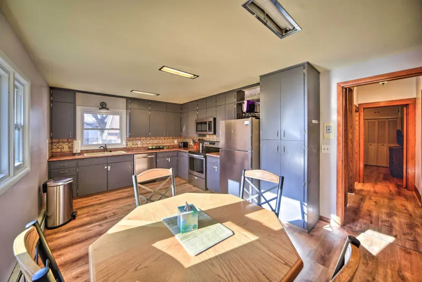 Pet-friendly Ogallala Home ~ 7 Mi to Lakefront! - Innenbereich