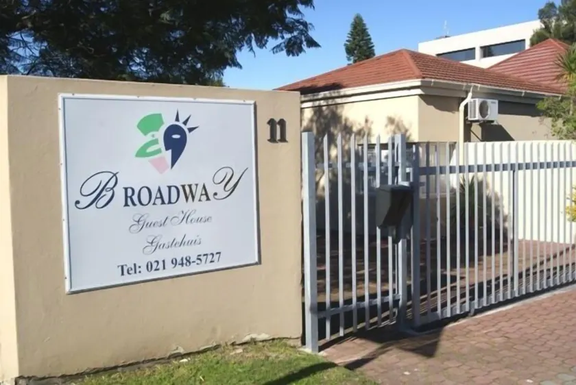 Broadway Guesthouse - Image 1