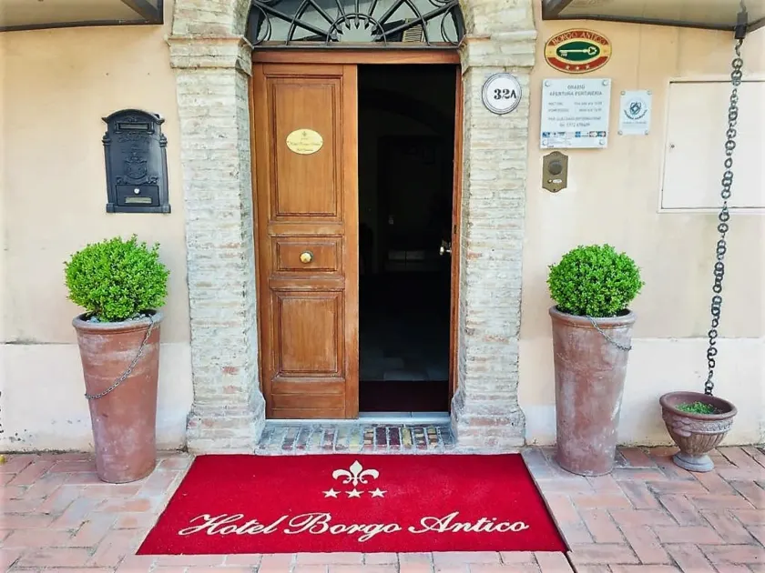 Hotel Borgo Antico - Image 1