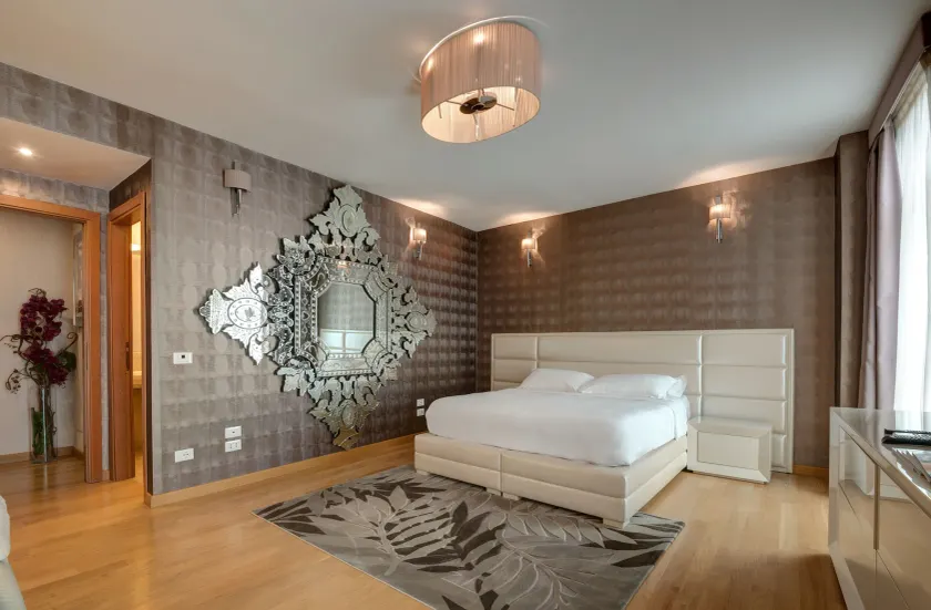 Penthouse Suite Rome - Private Suites - Image 1