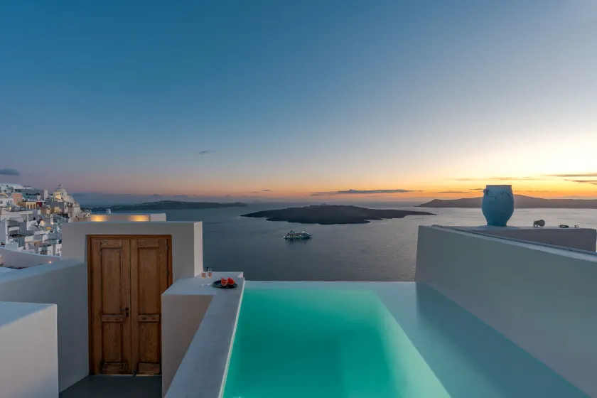 Thera Villas - Image 1