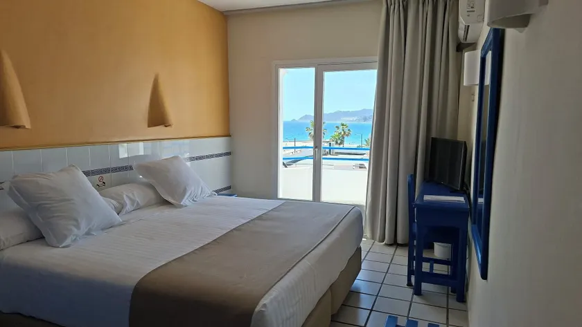 Hotel Playa Bocaina - Image 1