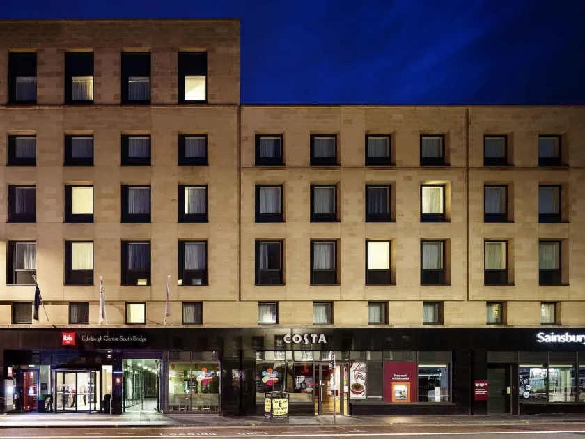 ibis Edinburgh Centre South Bridge – Royal Mile - Image 1