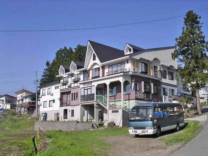 Village Hill Juvankan - Image 1
