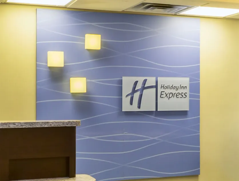 Holiday Inn Express & Suites Burlington - Mount Holly by IHG - Reception