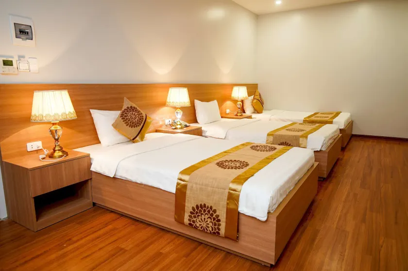 Long Anh Hotel - Image 1