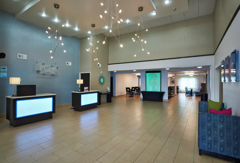 Holiday Inn Express & Suites Birmingham South - Pelham by IHG - Image 1