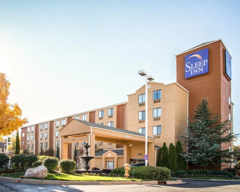 Sleep Inn University Place - Image 1