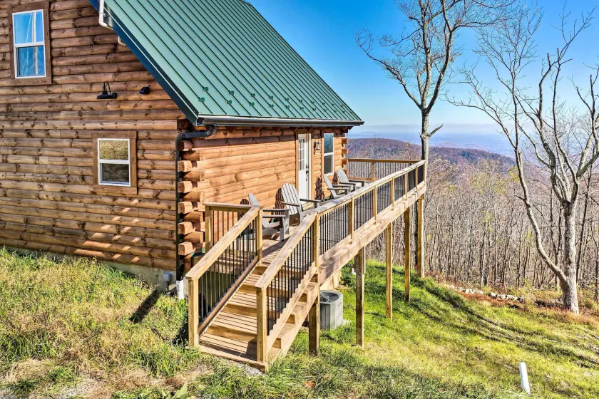 Peaceful Free Union Cabin w/ Deck & Mtn Views - Interiør