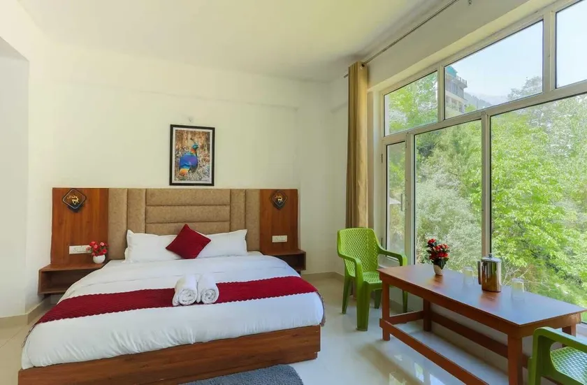 Hotel Gurudeva - Image 1