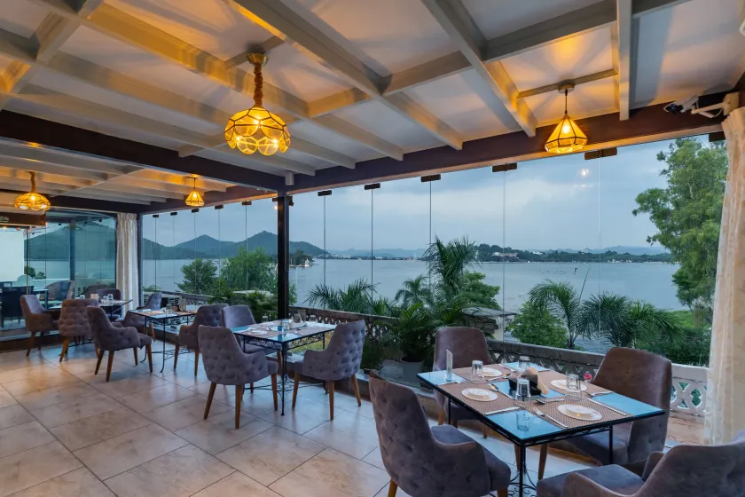 Panna Vilas - A Lake Facing Boutique Hotel - Image 1