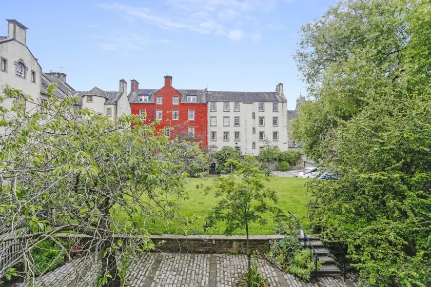 Edinburgh Landmarks Apartments - Image 1