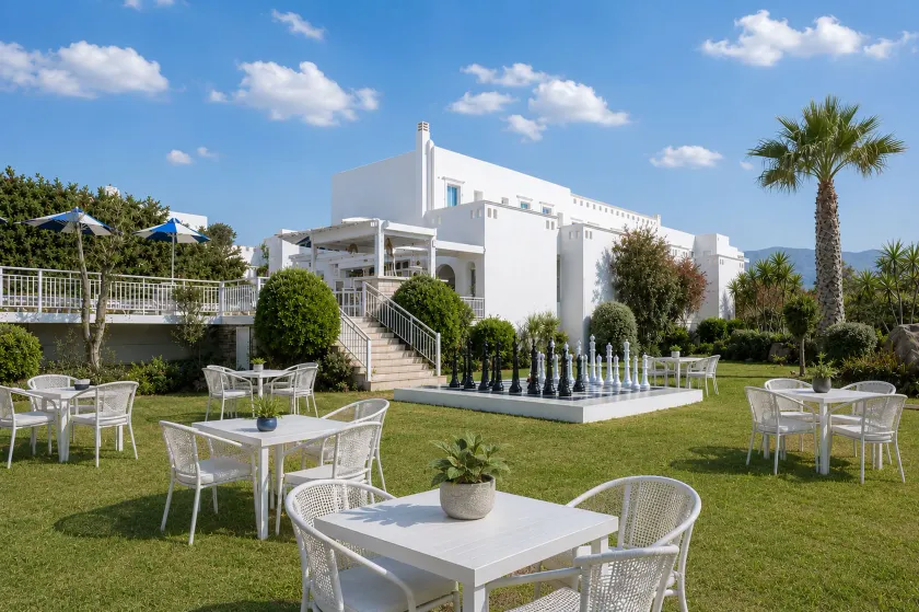 Lagos Mare Hotel - Image 1