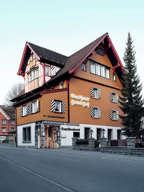 Gasthaus Hof - Image 1