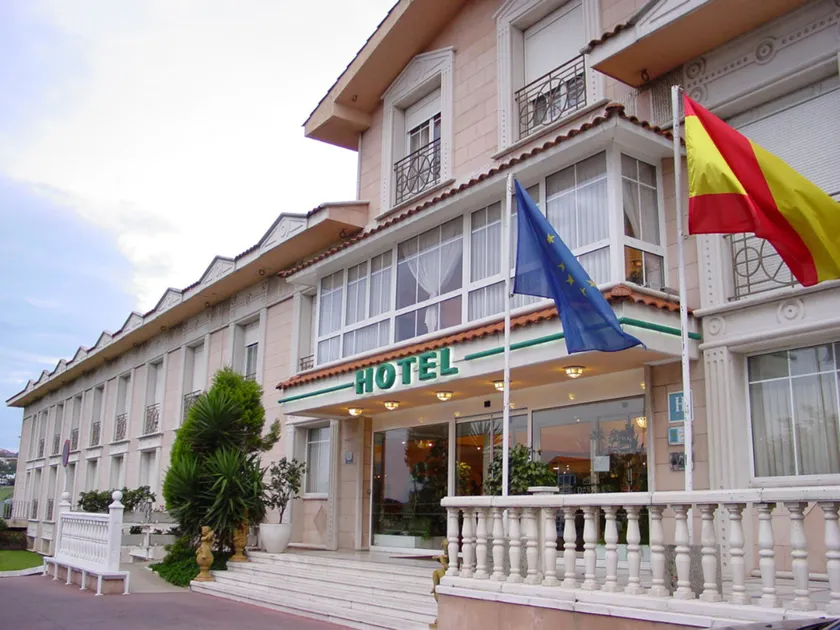 Hotel Begoña Park - Image 1