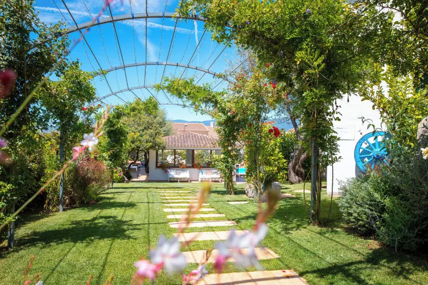 Hotel Ristorante S'Astore - Image 1