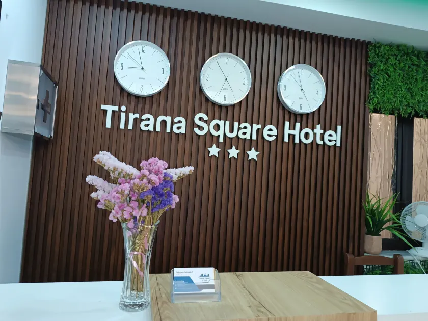 Tirana Square Hotel - Rezeption