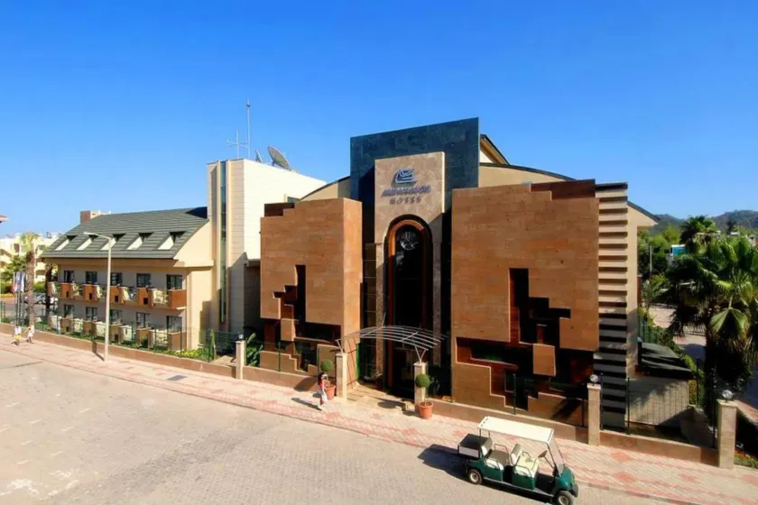 Ambassador Plaza Hotel - Image 1