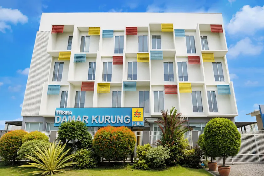 Townhouse Oak Hotel Damar Kurung - Image 1