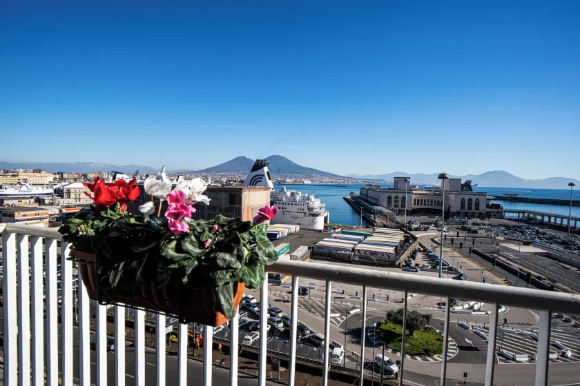 Skyhouse Beverello - Image 1