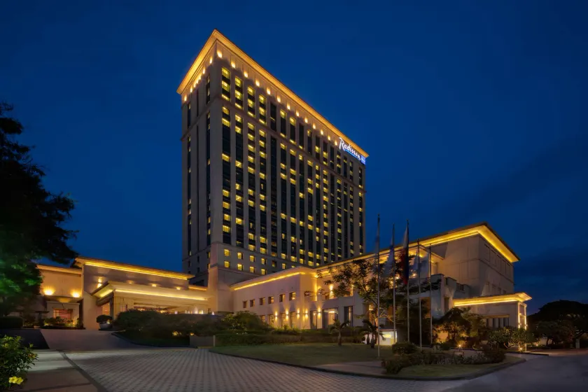 Radisson Blu Cebu - Image 1