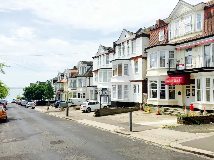 Welbeck Hotel - Close to Beach, Train Station & Southend Airport - Image 1