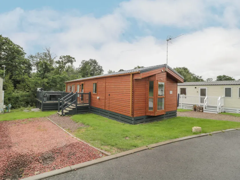 Mulberry lodge - Image 1