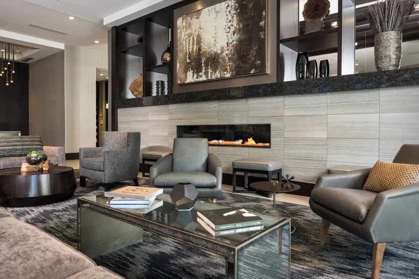 Courtyard by Marriott Edgewater NYC Area - Image 1
