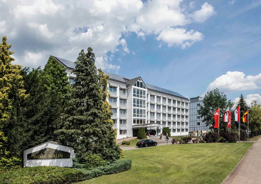 LAT Hotel & Apartmenthaus Berlin - Image 1