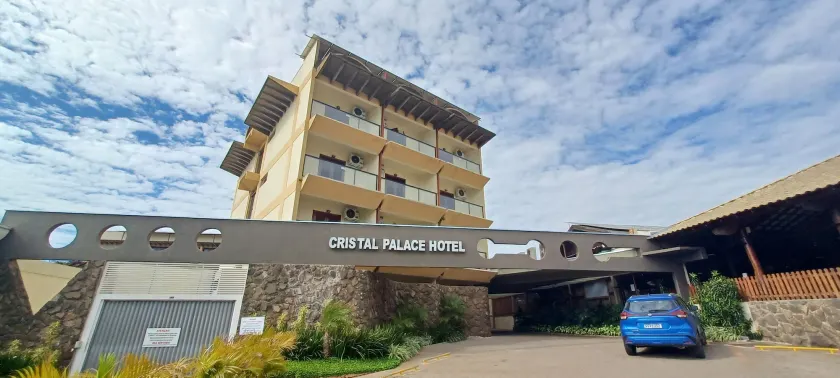Cristal Palace Hotel - Image 1