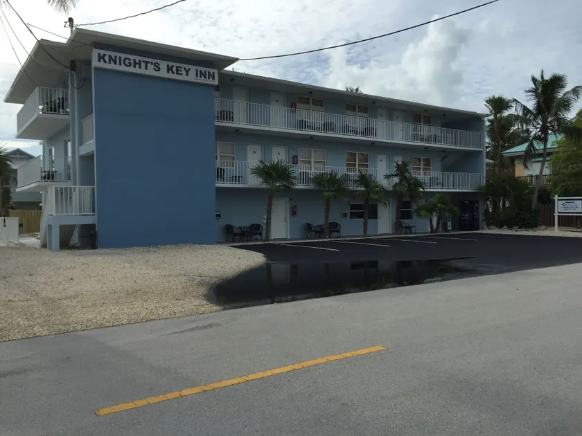 Knight's Key Suites - Image 1
