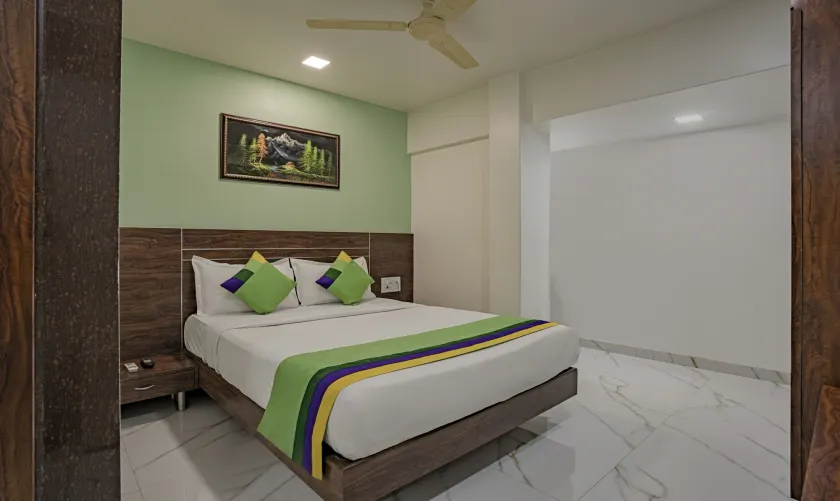 Treebo Atithi Inn Malad - Image 1