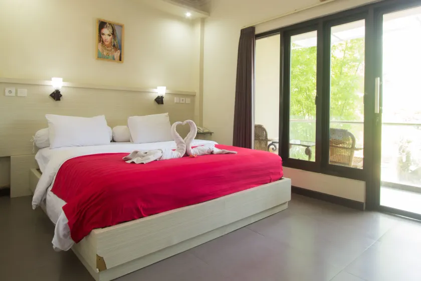 Maxi Hotel Kedonganan - Image 1